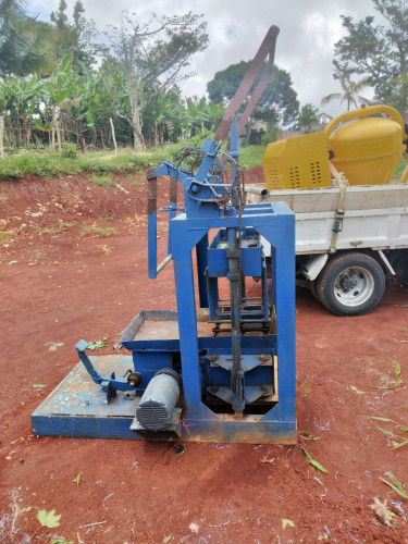 THREE (3) DROPPER BLOCK MACHINE