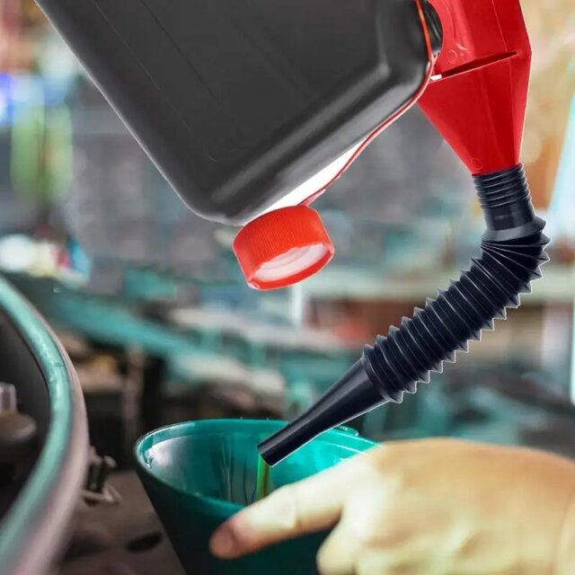Foldable Gas/Oil Changing Funnel