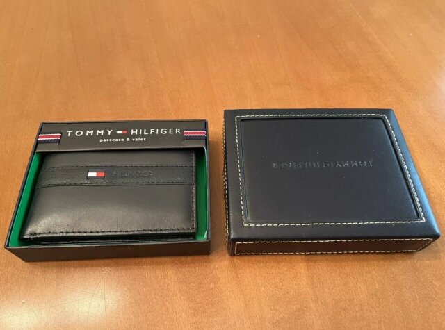 Tommy Hilfiger Men Wallet