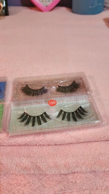 Glueless Lashes And Strips