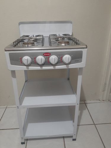 4 Burner Gas Stove