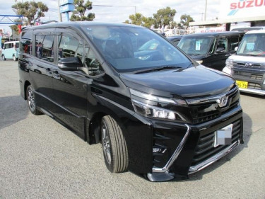 2018 Toyota Voxy ZS Kirameki