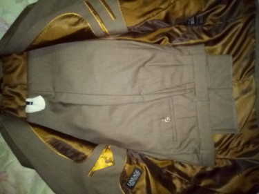 Exclusive Brown 4-Button Jacket Suit: 40R, 34W.