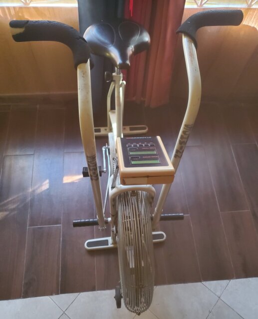 STATIONARY  BICYCLE