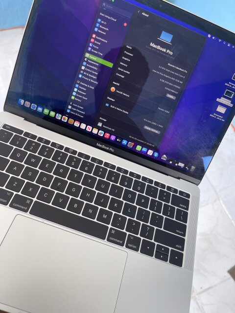 Clean MacBook Pro 2017