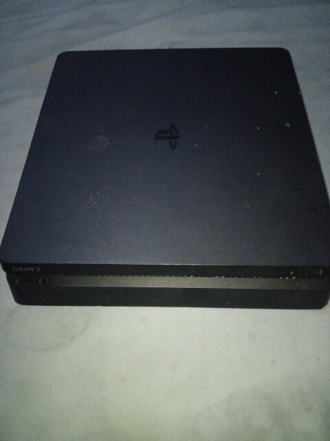 Play Station 4 With CD