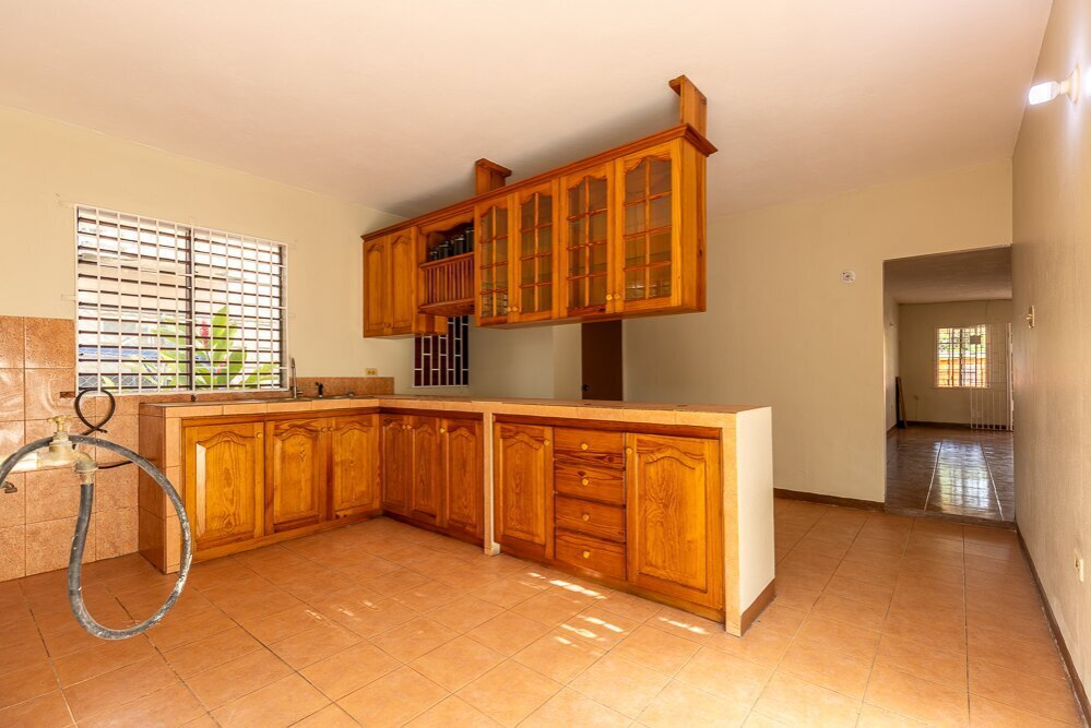 2 Bedroom 1Bath Section Of House For Rent Sydenham Villa, Spanish Town, St. Catherine