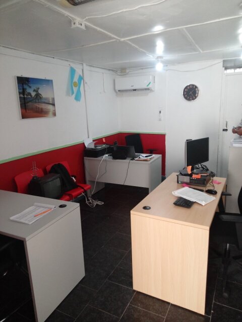 300 Sq Ft Space, HWT Area