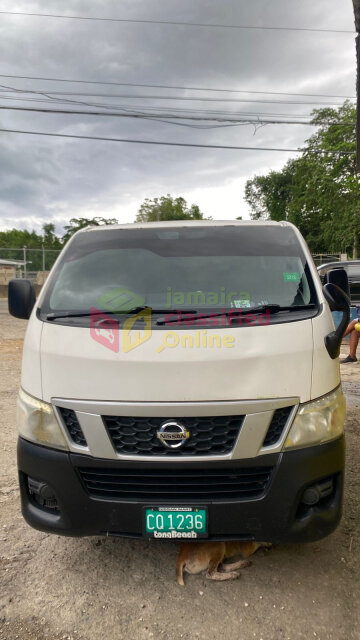 Nissan Caravan Bus Buses Ocho Rios