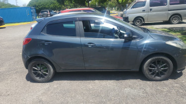 2011 MAZDA DEMIO