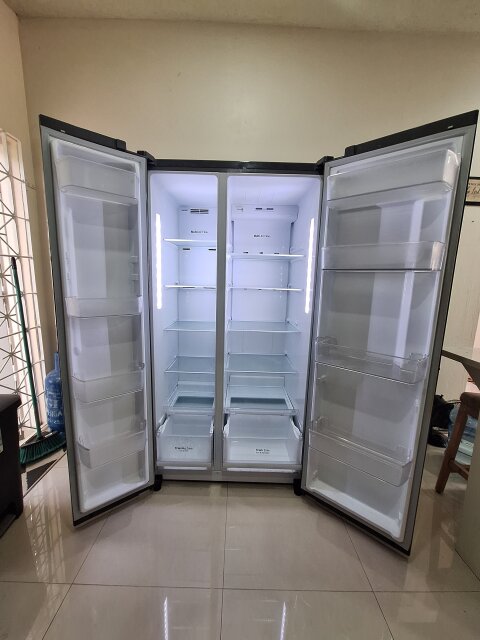 LG Refrigerator - With Alarm