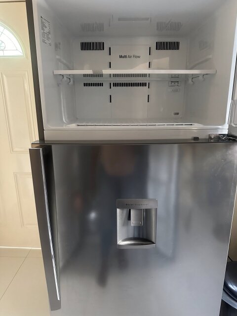 Used 2year Old LG Inverter Refrigerator