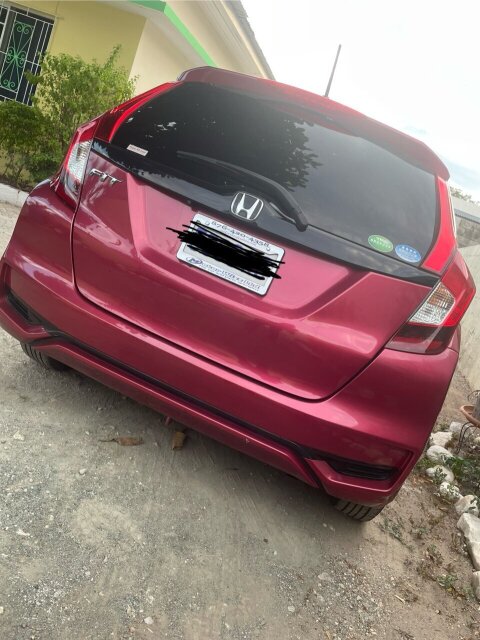 2018 Honda Fit  Price Negotiable