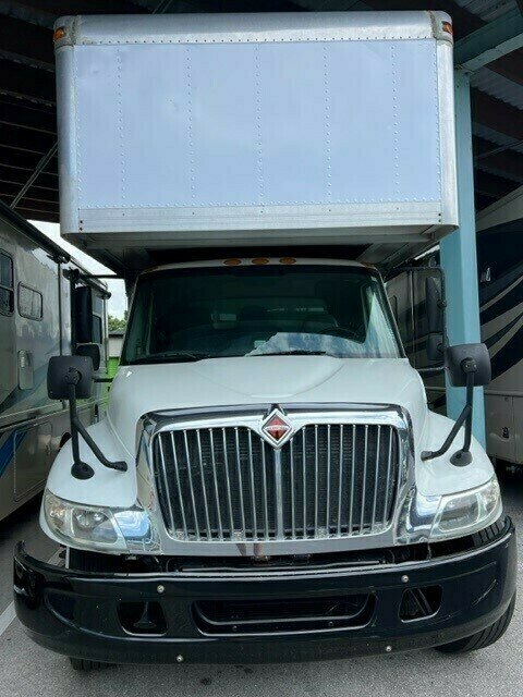 2015 Peterbilt 337 Box Truck