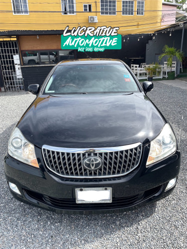 2012 Toyota Crown Majesta