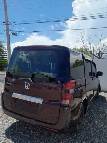 2011 HONDA STEPWAGON