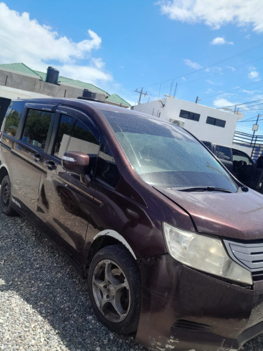 2011 HONDA STEPWAGON