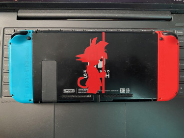 Modded Nintendo Switch + Extras