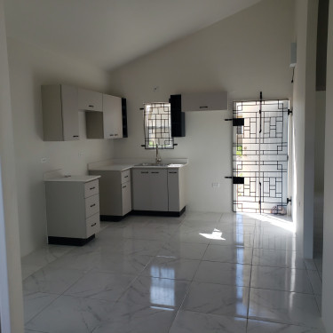  2 Bedroom 1 Bath For Rent In Phoenix Park 2