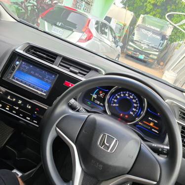 2016 Honda Fit Hybrid 