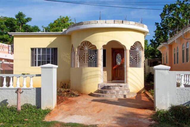 3 Bedroom Home In Negril