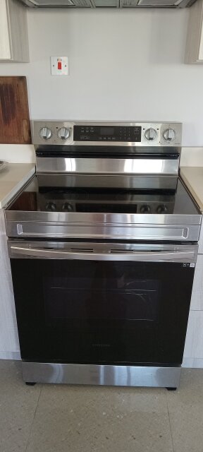2 & Half Year Old Electric Stove