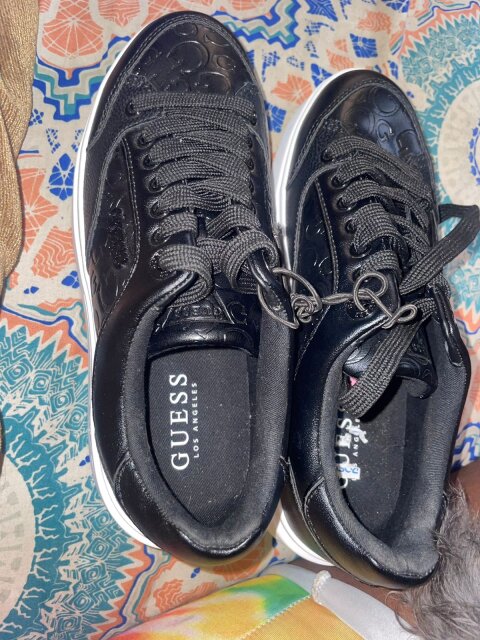 Guess Shoes Size 5½ For Both Gender