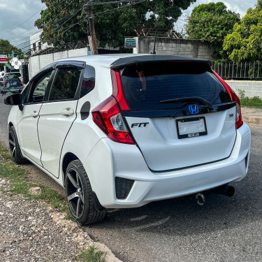 2015 FIT RS/ Standard 