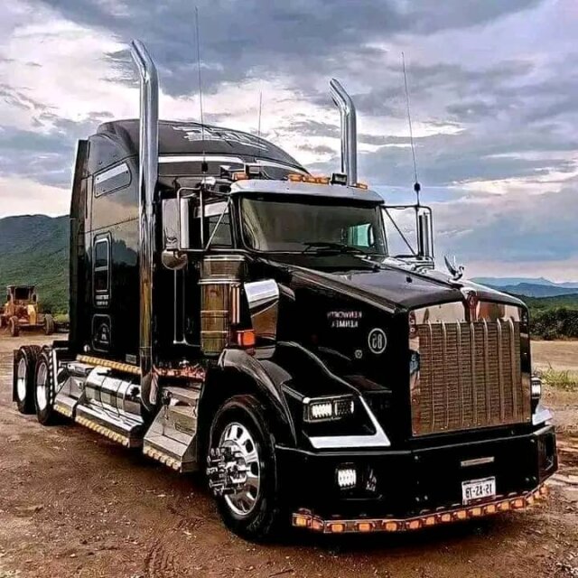 2005 Mack Truck