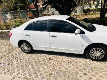 2014 Toyota Premio