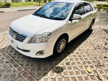 2014 Toyota Premio