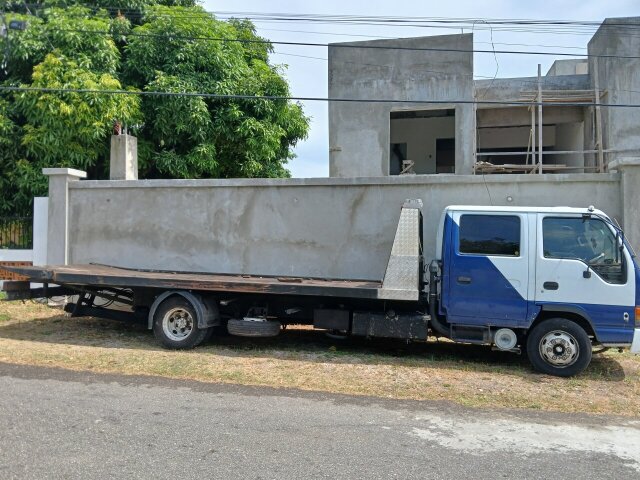 Isuzu NQR 2005 For Sale