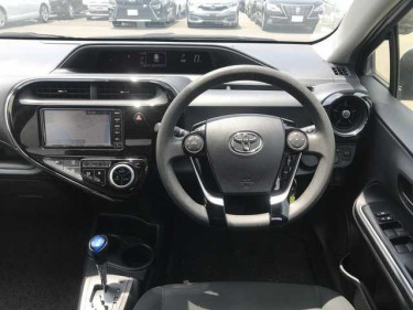 T2019 Toyota Aqua For Sale