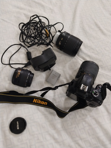  Nikon 3300 DSLR