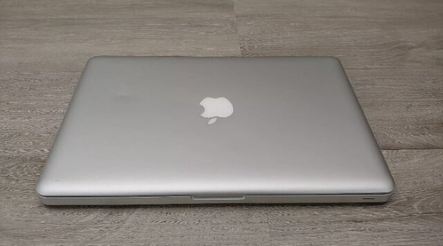 Apple MacBook Pro 2012