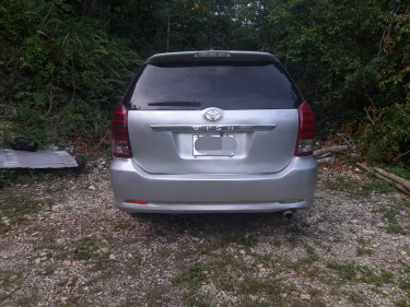 2006 Toyota Wish 