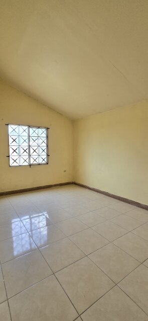 2 Bedrooms, 1 Bathroom For Rent