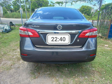 2013 Nissan Sylphy  (Female Driven)18765478250  