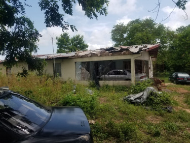 Fixer Upper 4 Bedrooms 2 Bathrooms On 1/2 Acre