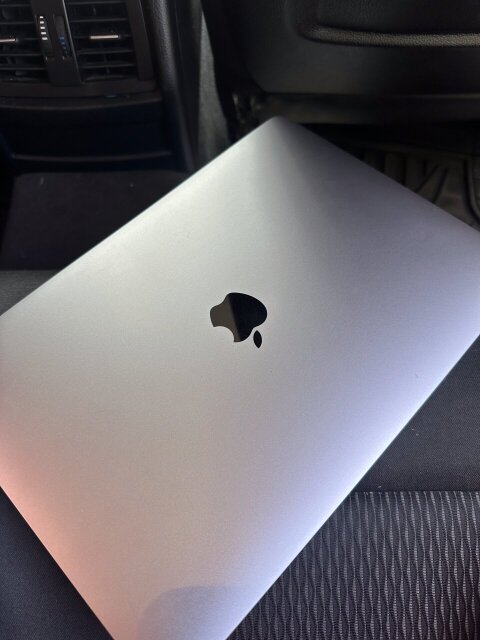 Apple MacBook Pro