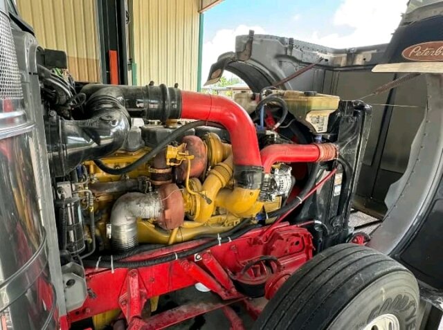 2019 Peterbilt 389 Caterpillar