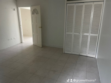 2 Bedroom Apt For Rent In  Long Mountain