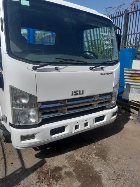 2013 Isuzu 7 And 1