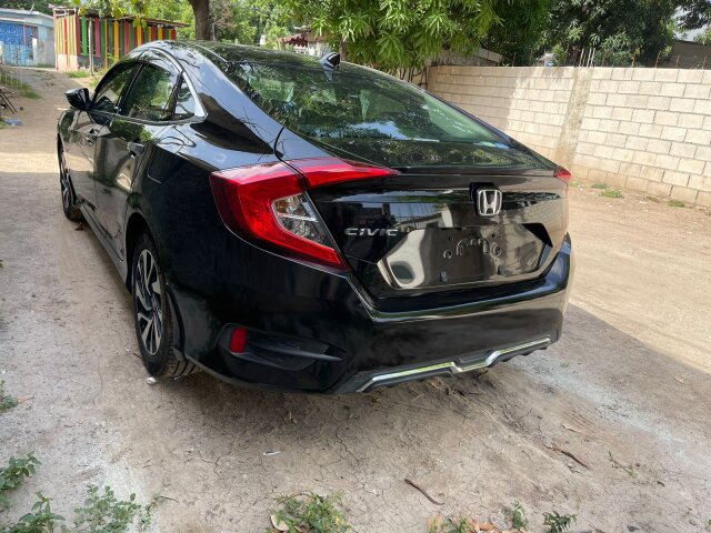 2018 HONDA CIVIC