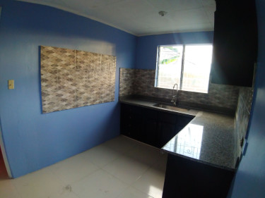 2 Bedrooms 1 Bathroom Living & Veranda 