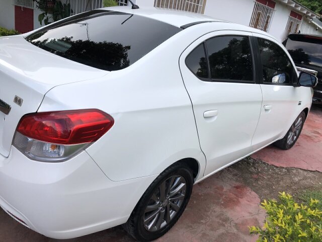 Mitsubishi Attrage (2017 / Lady Driven)