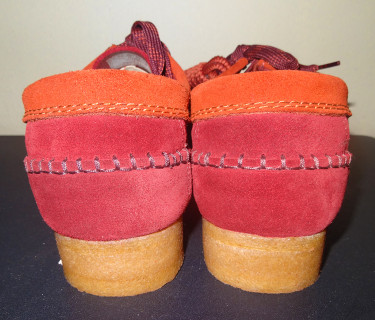 Original Clarks Wallabee Weaver Suede SIZE 9 (NEW)