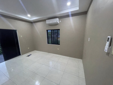 Karachi Mona 1 Bedroom Apt With Patio