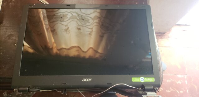 Acer Aspire E5-521 Screen