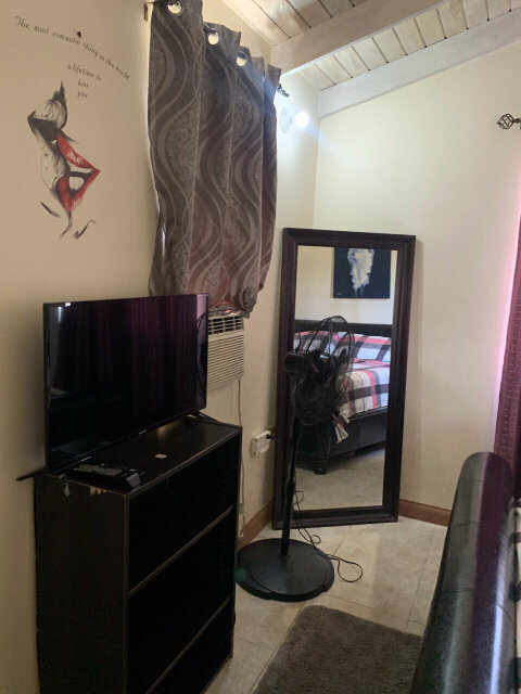 1 Bedroom Furnished